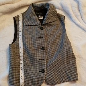 COPY - Houndstooth wool vest